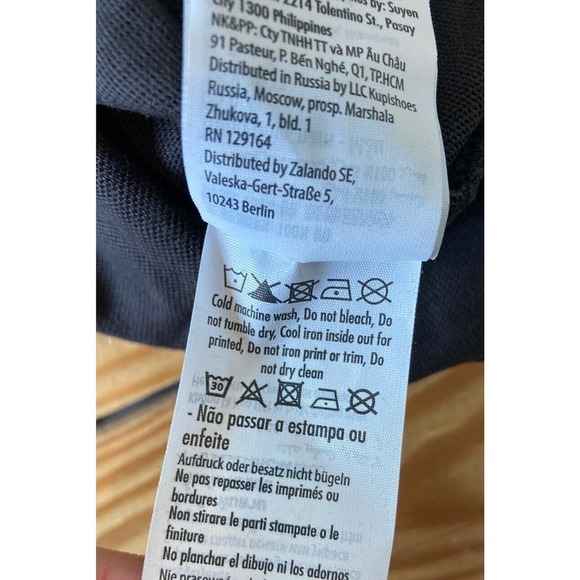 NWT Cotton On Ice Cube Graphic T Shirt Large Men’s Black Pullover Short Sleeve - Picture 7 of 9